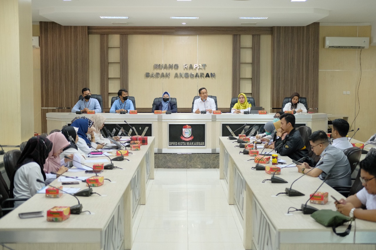 Sekretariat DPRD Makassar Kerjasama Ditjen Pajak Gelar Sosialisasi Perpajakan Seluruh Staf